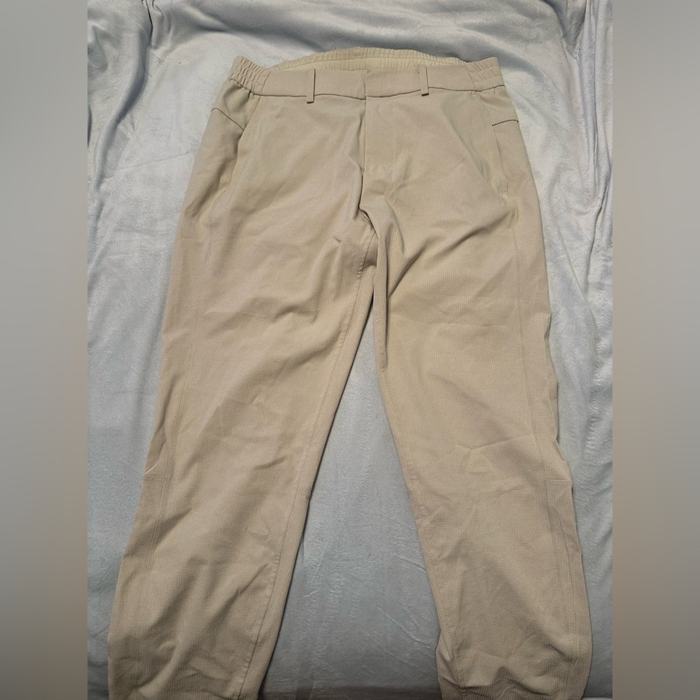 Lululemon perforated pants size 32x28